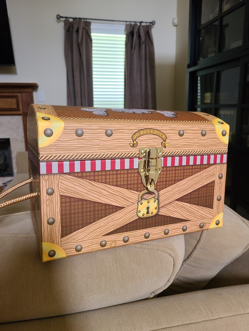 ☠ Pirate Treasure Chest 🏴☠️